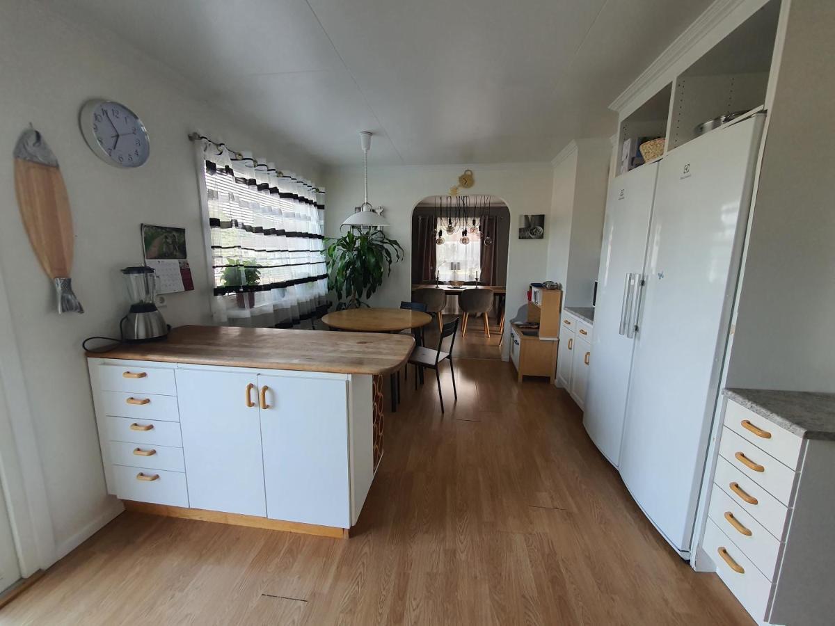 "Klippstigen" Villa For 10 Persons With Massage Chair, Sauna And Billiard Table Hultsfred Zewnętrze zdjęcie