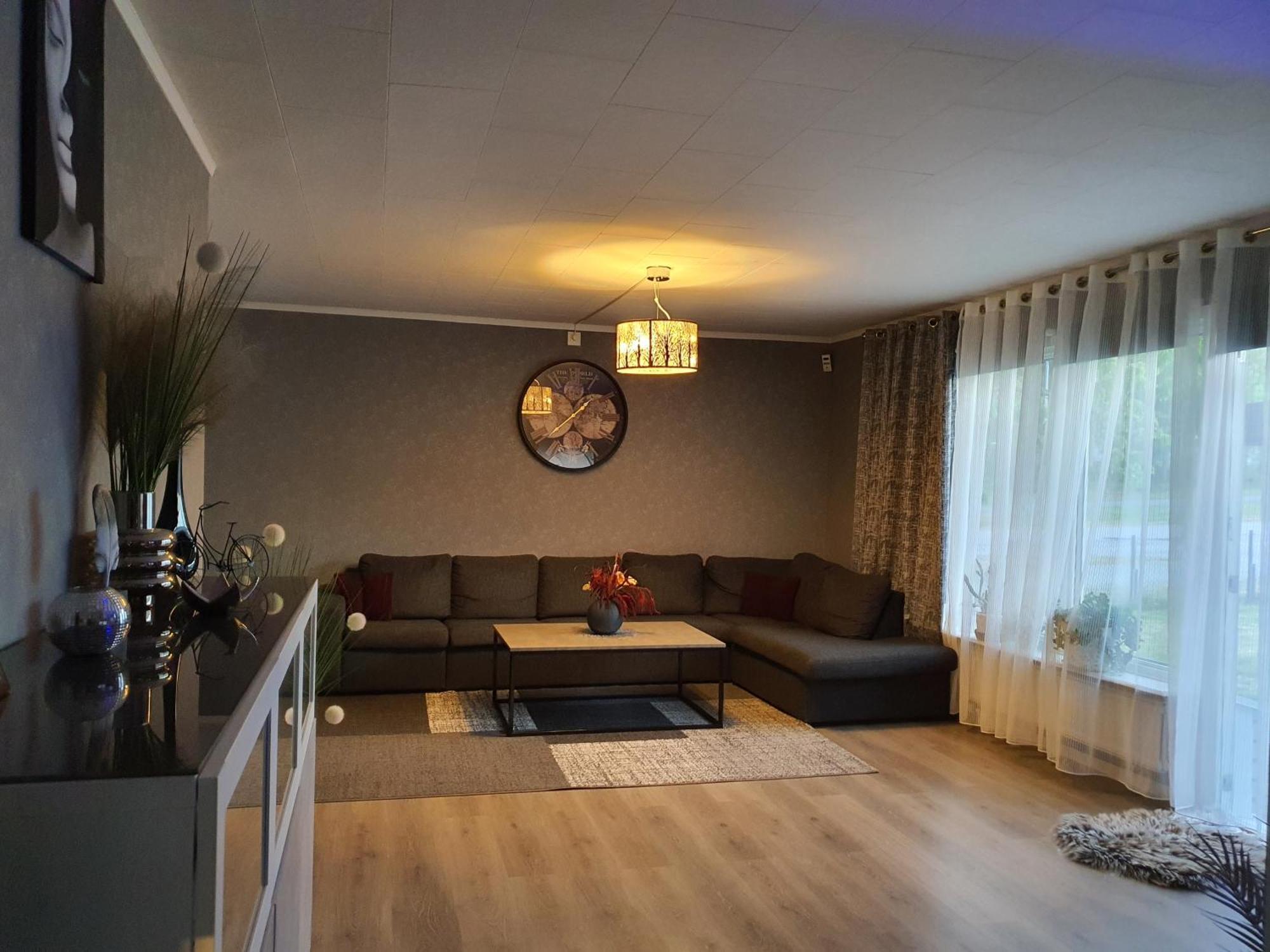 "Klippstigen" Villa For 10 Persons With Massage Chair, Sauna And Billiard Table Hultsfred Zewnętrze zdjęcie