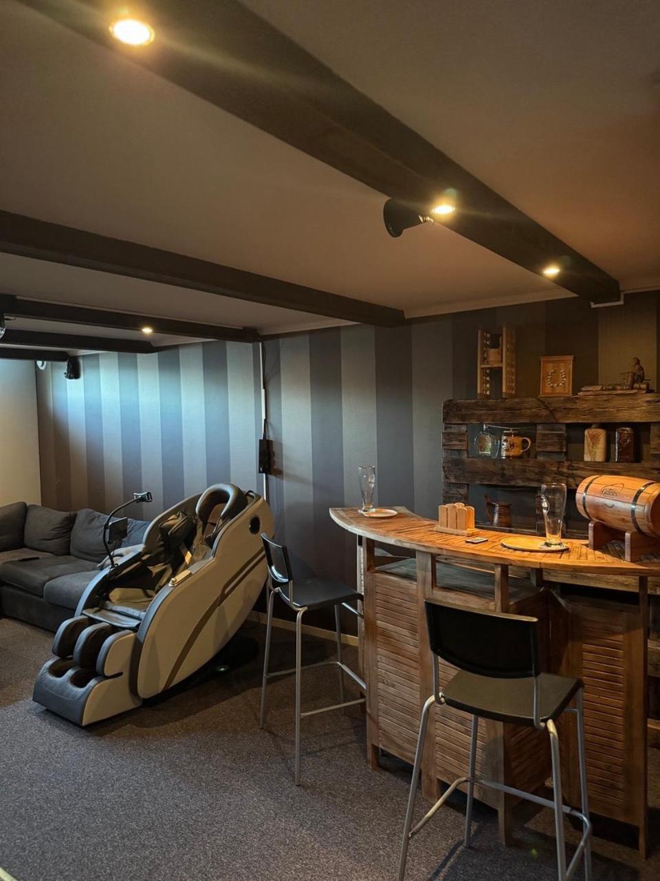 "Klippstigen" Villa For 10 Persons With Massage Chair, Sauna And Billiard Table Hultsfred Zewnętrze zdjęcie