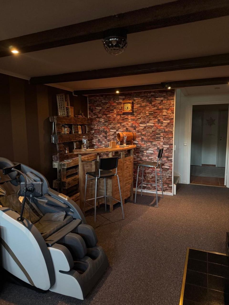 "Klippstigen" Villa For 10 Persons With Massage Chair, Sauna And Billiard Table Hultsfred Zewnętrze zdjęcie